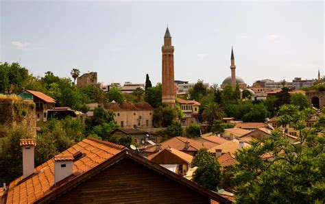  Exploring Anatolian Roots:  Embracing Turkish Sculptural Traditions Through 'Echoes of Ancient Hands'