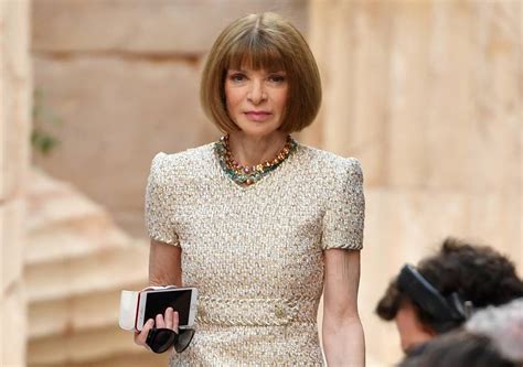  Icon: The Life and Times of Anna Wintour – A Glittering Tapestry Woven from Ambition, Fashion, and Uncompromising Vision