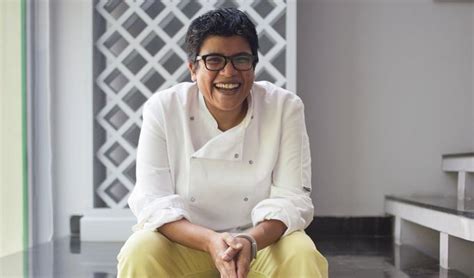  Ritu Dalmia's Red, White and Yellow: A Culinary Journey through India - Unlocking Aromatic Mysteries and Embracing Vibrant Flavors