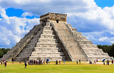  Tales of Gods and Goddesses: Unveiling Mexico's Rich Pantheon